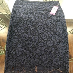Vince Camuta Navy stretch Lace skirt (6)